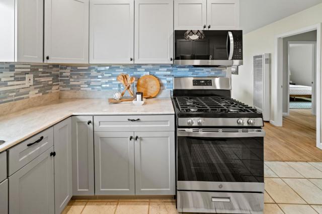 1524 Luxton Street, Seaside CA: https://media.crmls.org/mediaz/8c44c88a-325d-4bd1-a84b-35aa29cf2c32.jpg