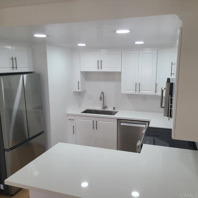 Detail Gallery Image 3 of 19 For 4221 Bonita Rd #16,  Bonita,  CA 91902 - 2 Beds | 2 Baths
