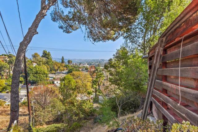 Detail Gallery Image 33 of 39 For 6114 Tarragona Dr, San Diego,  CA 92115 - 4 Beds | 2 Baths