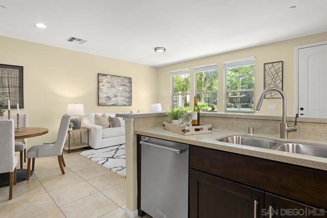 10689 New Grove Trail, San Diego CA: https://media.crmls.org/mediaz/8c4549f6-20d6-4e5f-9eb7-08d8a6f984fe.jpg