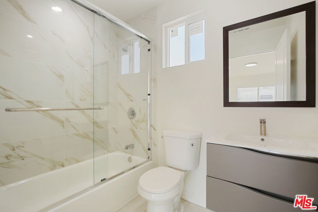 MLS #25567415 img 32