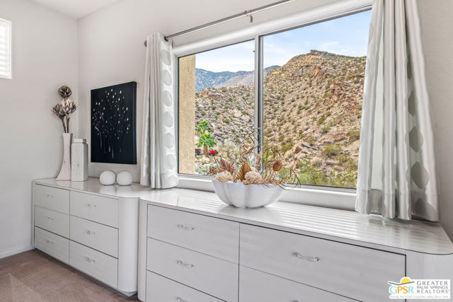 2857 Greco Court, Palm Springs CA: https://media.crmls.org/mediaz/8c46dd1f-43f4-48c2-8a7e-e54c08b19679.jpg