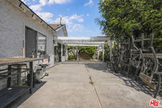 18704 Stefani Avenue, Cerritos CA: https://media.crmls.org/mediaz/8c471f31-11dc-4d63-9aa2-d982a74ae22c.jpg