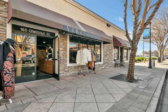 561 1St St, Brentwood CA: https://media.crmls.org/mediaz/8c481e0b-1a8d-4cf1-9a1b-a4edae98ad87.jpg