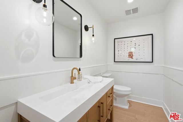 6321 Riggs Place, Los Angeles CA: https://media.crmls.org/mediaz/8c484fb6-5f3c-4688-bf89-1bcd843b8a59.jpg