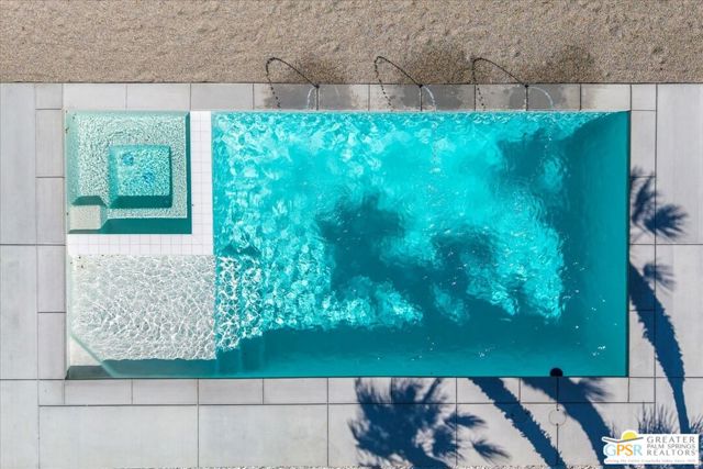 2092 N San Antonio Road, Palm Springs CA: https://media.crmls.org/mediaz/8c48c958-cdd3-46d0-8844-db402556c60b.jpg