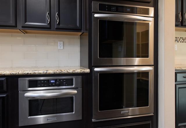 Detail Gallery Image 11 of 55 For 5506 Lipizzaner Cir, Oceanside,  CA 92057 - 4 Beds | 3/1 Baths