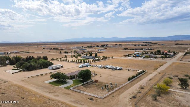 7142 W Avenue A4, Lancaster CA: https://media.crmls.org/mediaz/8c492dd6-66e2-4803-98b9-d96194715b21.jpg