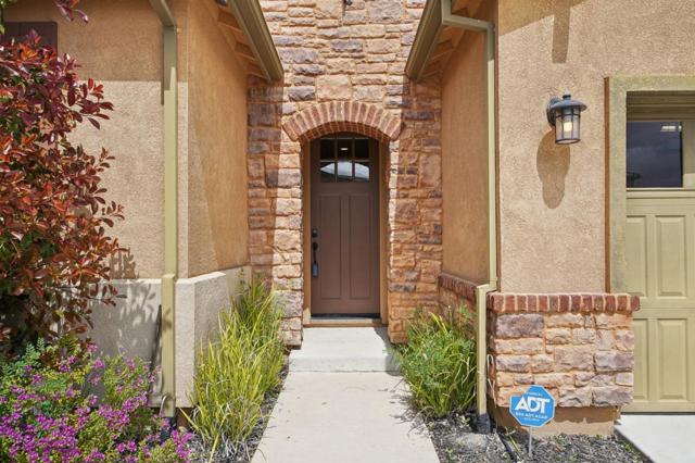 5476 Pinnacle View Way, Antioch CA: https://media.crmls.org/mediaz/8c4a52b0-5874-44cc-ac7c-71162b4d002d.jpg