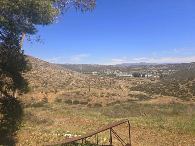 Detail Gallery Image 11 of 28 For 40215 San Ignacio Road, Hemet,  CA 92544 - – Beds | – Baths