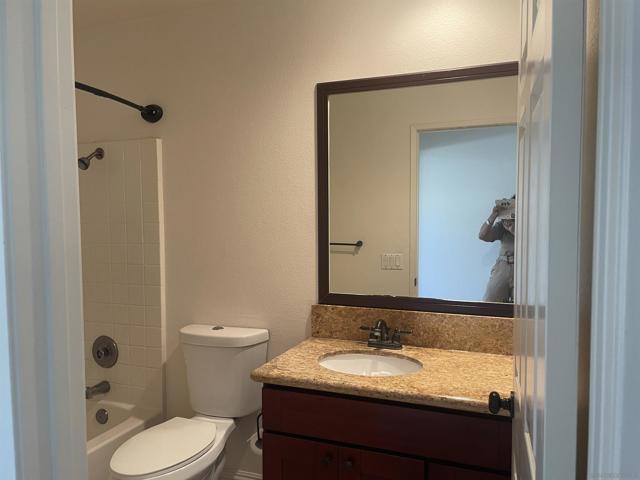 Image 8 of 17 For 7651 Park Village