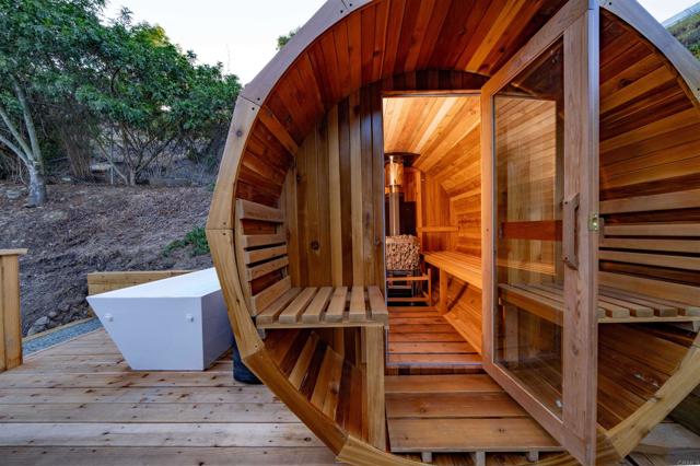 Image 31 of 47 For 3876 Mount Albertine Avenue