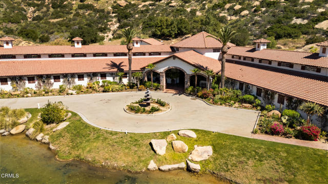 Detail Gallery Image 37 of 75 For 2940 Kuehner Dr, Simi Valley,  CA 93063 - 57 Beds | 40 Baths