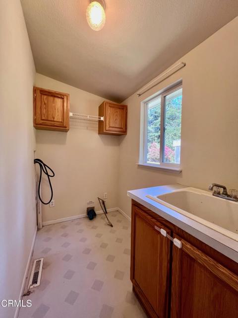 Detail Gallery Image 13 of 65 For 18751 Sears Ln, Fort Bragg,  CA 95437 - 2 Beds | 2 Baths