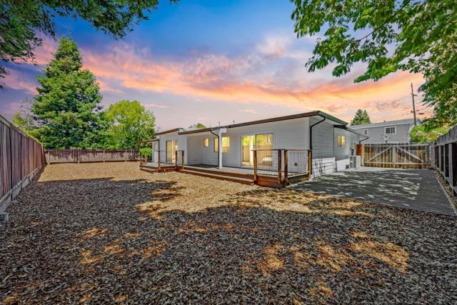 1133 Crowe Place, Concord CA: https://media.crmls.org/mediaz/8c4e6365-76c7-4989-b322-aa5fba36e4f3.jpg