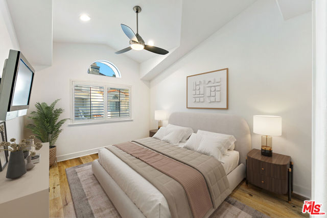 6477 Zuma View Place, Malibu CA: https://media.crmls.org/mediaz/8c4eb7ff-3b58-4312-bf7e-9aeb2a144b2a.jpg