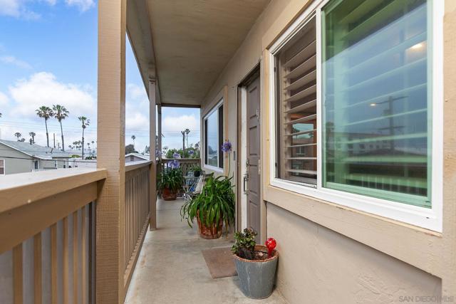 4848 Bermuda Ave, San Diego CA: https://media.crmls.org/mediaz/8c4efb64-a211-4bd2-aab2-a37007177ba4.jpg