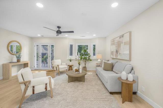 362 N Murphy Avenue, Sunnyvale CA: https://media.crmls.org/mediaz/8c4f9684-e409-47b0-a60e-cdf5d2b39385.jpg