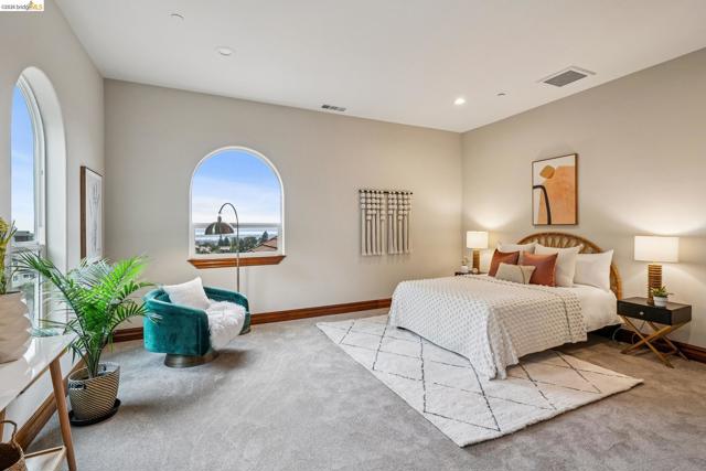 Image 46 of 60 For 33 Somerset Rd