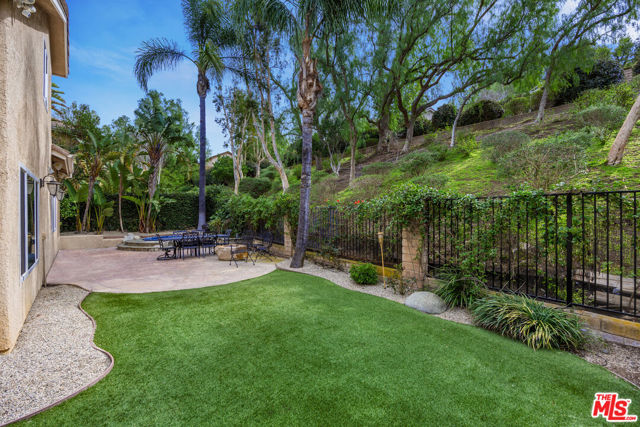 5136 Pesto Way photo 2