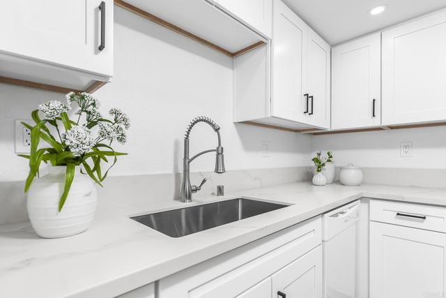 Detail Gallery Image 15 of 30 For 4514 Dawson #2,  San Diego,  CA 92115 - 3 Beds | 2/1 Baths