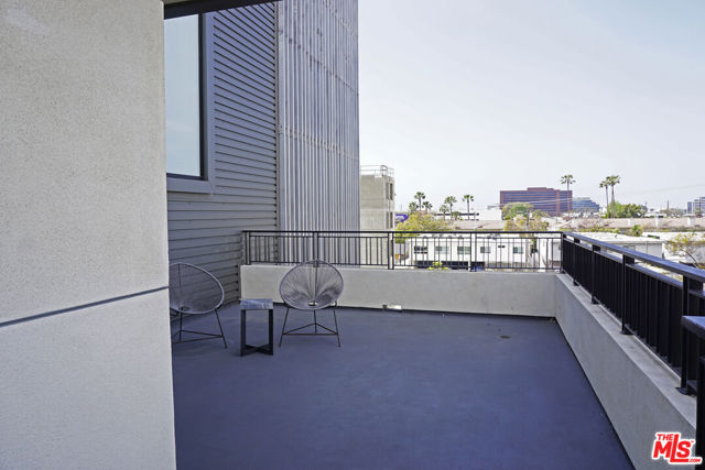 2140 Butler Avenue, Los Angeles CA: https://media.crmls.org/mediaz/8c51e416-4b36-4712-9fb7-167930a742ec.jpg
