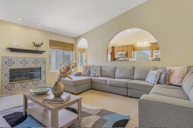 39795 Regency Way, Palm Desert CA: https://media.crmls.org/mediaz/8c51ff08-ce3c-4900-8bde-a2f9a232a67b.jpg