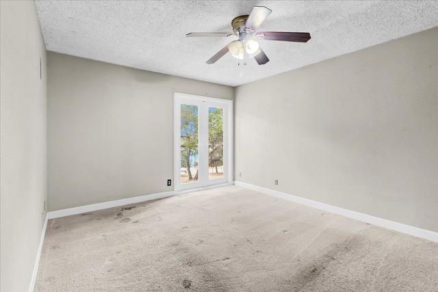 19515 Vierra Canyon Road, Salinas CA: https://media.crmls.org/mediaz/8c532208-923c-4306-baa9-bb20c1f5d5e2.jpg