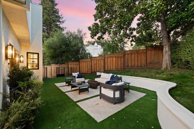 670 Edgewood Road, San Mateo CA: https://media.crmls.org/mediaz/8c532e8b-6c5a-4451-a01b-a0f881706a7a.jpg