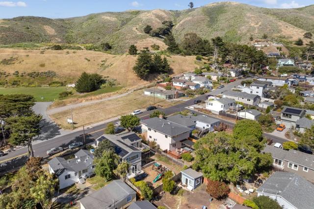 478 Paloma Avenue, Pacifica CA: https://media.crmls.org/mediaz/8c540f7d-7e76-45c5-a452-e284a08fb2f4.jpg