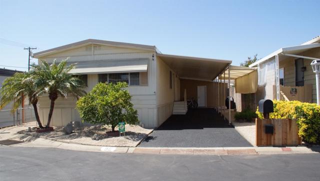 955 Howard Ave, Escondido CA: https://media.crmls.org/mediaz/8c544cd3-a976-4ff0-8d43-8480bda94ef4.jpg