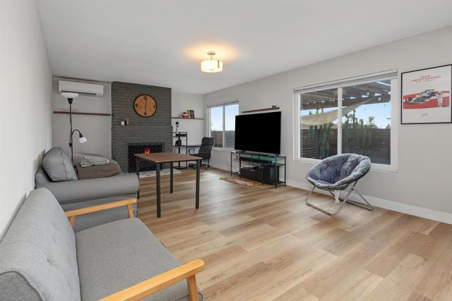 Detail Gallery Image 7 of 27 For 3820 Hilltop Dr, San Diego,  CA 92102 - 3 Beds | 2 Baths