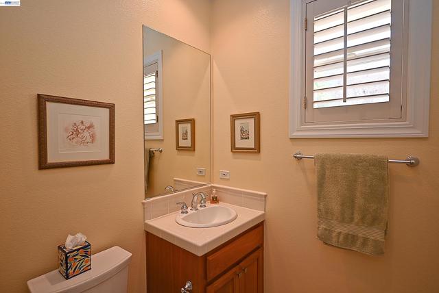 Image 34 of 59 For 2221 Leccino Ct
