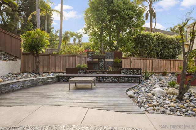 4745 Finchley Terrace, San Diego CA: https://media.crmls.org/mediaz/8c564317-a36f-4e74-8c56-ab51407fab57.jpg