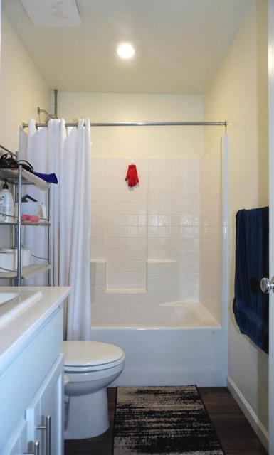 405 Greene Way, Los Banos CA: https://media.crmls.org/mediaz/8c56686e-34d2-4a24-a970-1e814bfba891.jpg