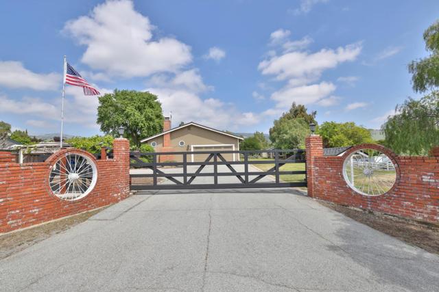 2017 Gypsy Avenue, San Martin CA: https://media.crmls.org/mediaz/8c56fb14-f4f7-4a2f-8dcd-088878a9d1cc.jpg