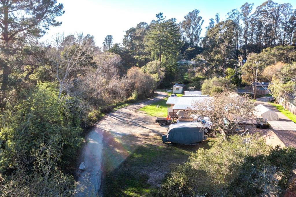 https://media.crmls.org/mediaz/8c57af6f-467d-4d46-9e88-375012613bc2.jpg?preset=X-Large