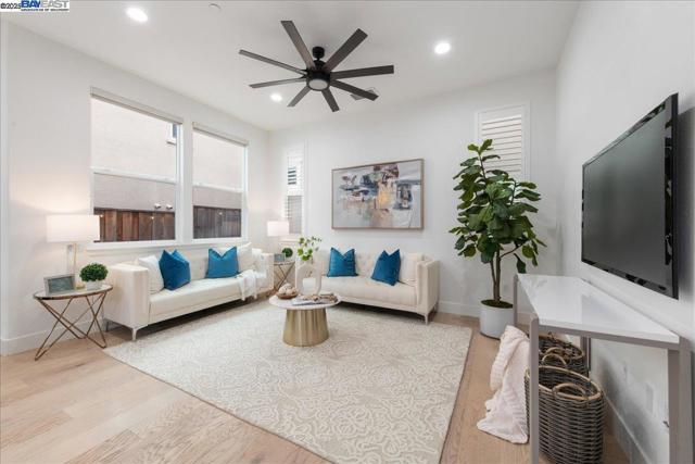 4026 Chalk Hill Way, Dublin CA: https://media.crmls.org/mediaz/8c57f8a7-caa0-4b72-9b87-fafc64d875e9.jpg
