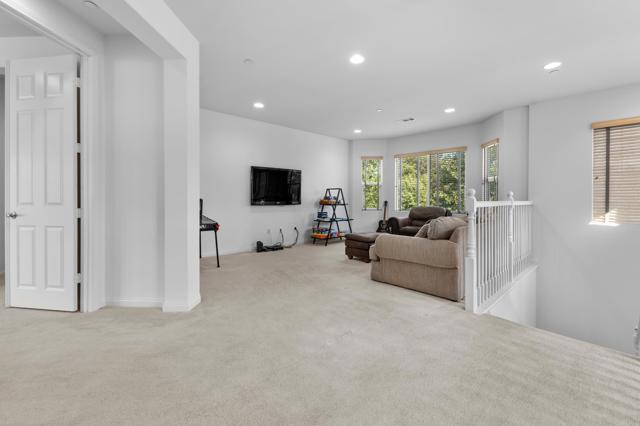 Image 21 of 39 For 8945 Mckinley Court