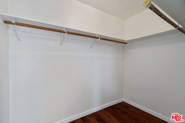 535 East Walnut Avenue, B photo 9