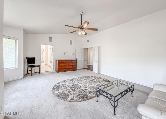 2848 Bayham Cir, Thousand Oaks CA: https://media.crmls.org/mediaz/8c5955df-f7e1-4816-bd47-128f48f00c7b.jpg