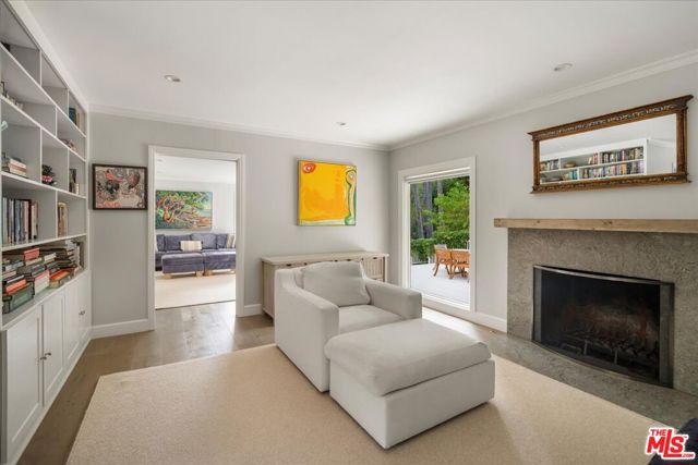 3479 Mandeville Canyon Road, Los Angeles CA: https://media.crmls.org/mediaz/8c59b123-72f8-4039-9b37-c19b5e2bd5c4.jpg