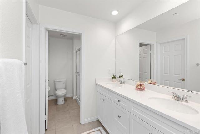 177 Mission Villas Rd, San Marcos CA: https://media.crmls.org/mediaz/8c5a8f44-876e-4cc9-9cab-266d7a3afb12.jpg