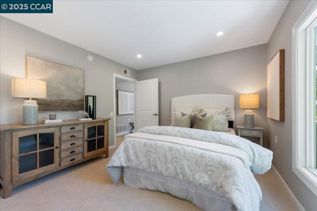 2749 Pine Knoll Dr., Walnut Creek CA: https://media.crmls.org/mediaz/8c5a96ca-ee26-4c71-9c00-58eca169448c.jpg