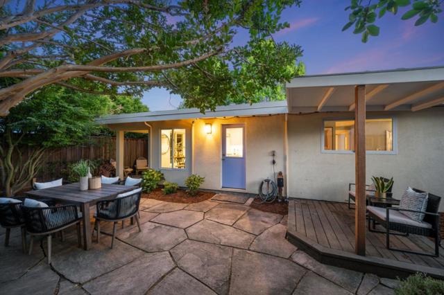 1848 Wagner Avenue, Mountain View CA: https://media.crmls.org/mediaz/8c5acd7c-bbda-419d-9f4d-1f9bafbc3d5f.jpg