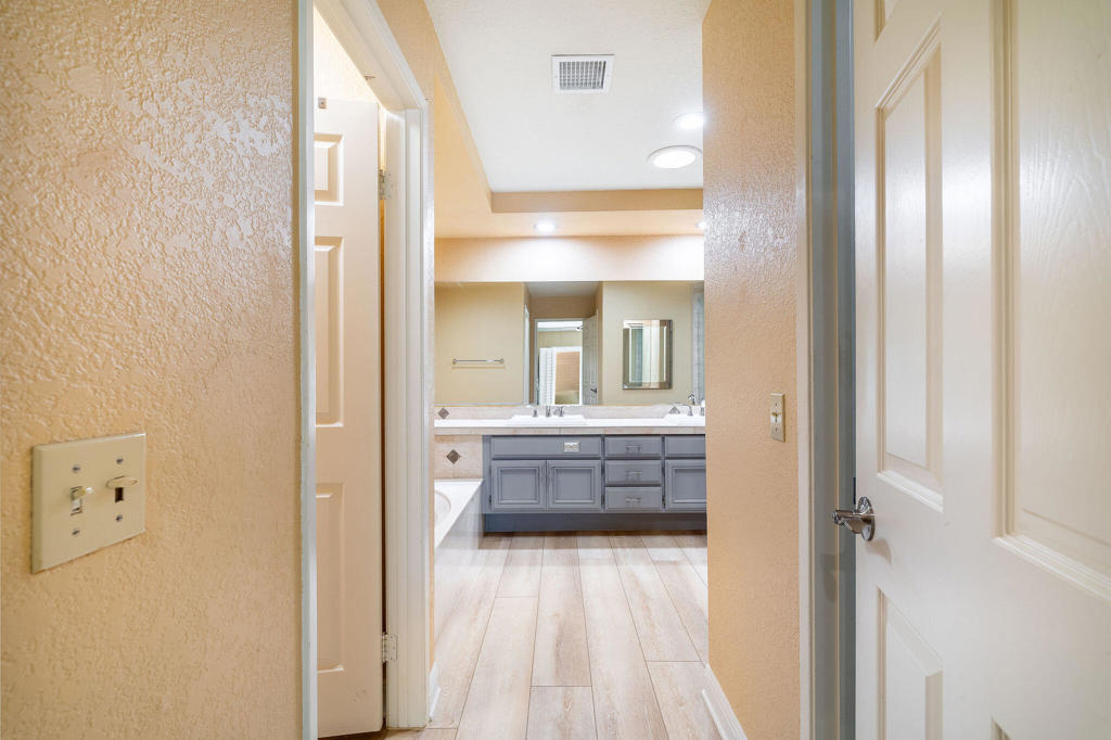 MLS #219138684DA image #23