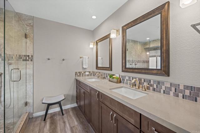 10965 Elderwood Ct, Scripps Miramar CA: https://media.crmls.org/mediaz/8c5b9e2c-4674-416f-a6dc-31263fe1704e.jpg