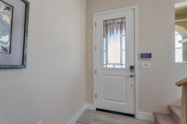 1143 Coyote Peak Way, Hollister CA: https://media.crmls.org/mediaz/8c5d8bc6-742b-4c60-8e72-d19934c93dc9.jpg