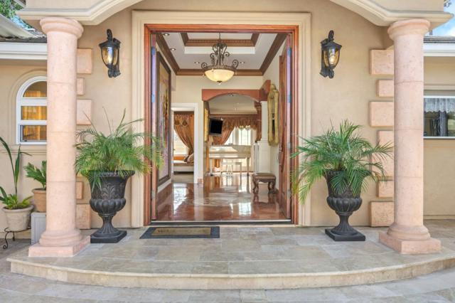 1181 Virginia Avenue, Campbell CA: https://media.crmls.org/mediaz/8c5daad7-705d-48ce-a0bc-981651ccb4e5.jpg