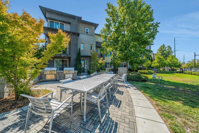 528 Odyssey Lane, Milpitas CA: https://media.crmls.org/mediaz/8c5dfcaa-b89e-410f-89d9-53a97b12794e.jpg